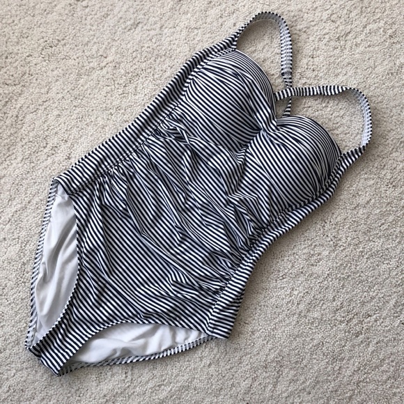 NWOT Nip Tuck Swim Sorrento Stripe Joanne One Piece Swimsuit Size 6 - Picture 5 of 16